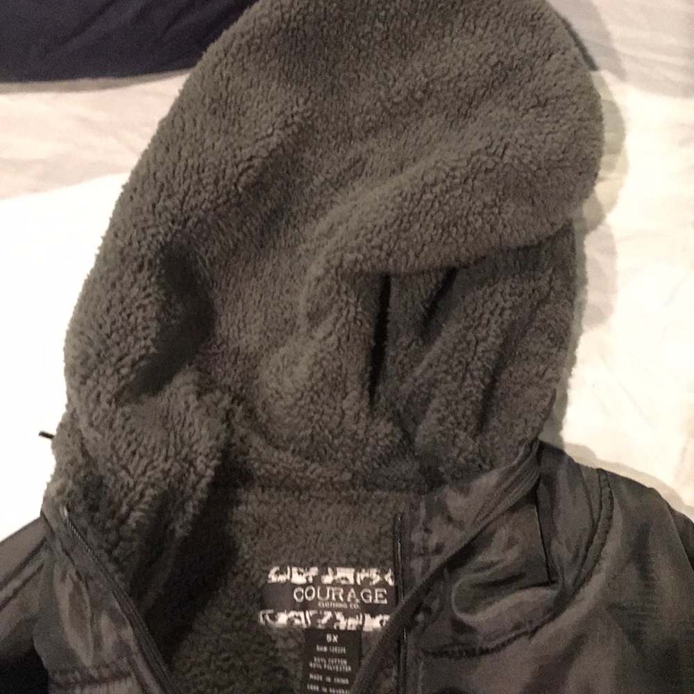 Jacket - Picture 2 of 4